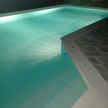D'hotes Sous L'olivier Bed & Breakfast *