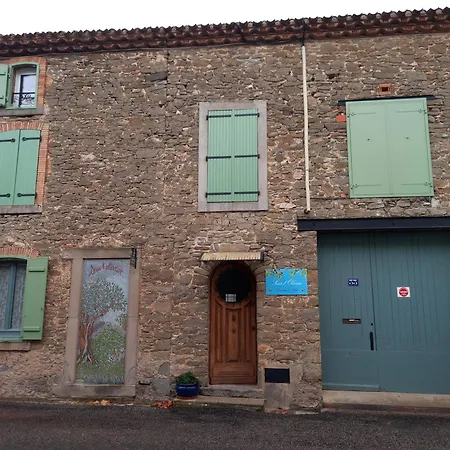 D'hotes Sous L'olivier Bed & Breakfast 3*