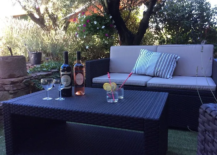 D'hotes Sous L'olivier Bed & Breakfast